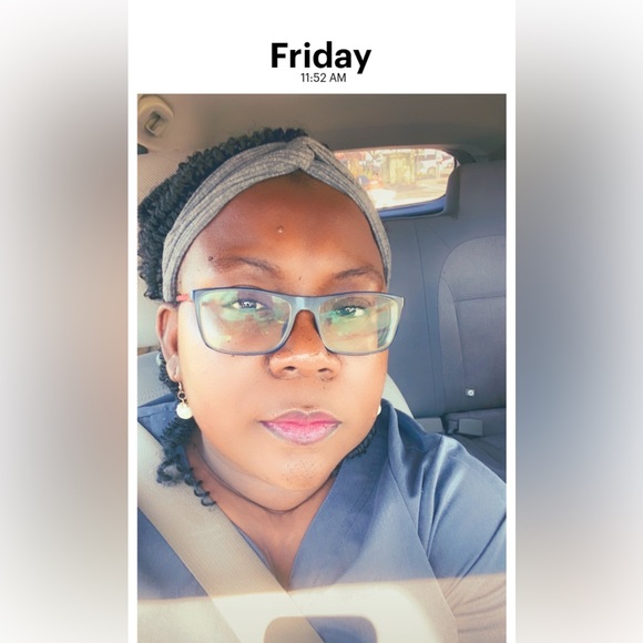 Meet your Posher, AJ - Picture 3 of 6